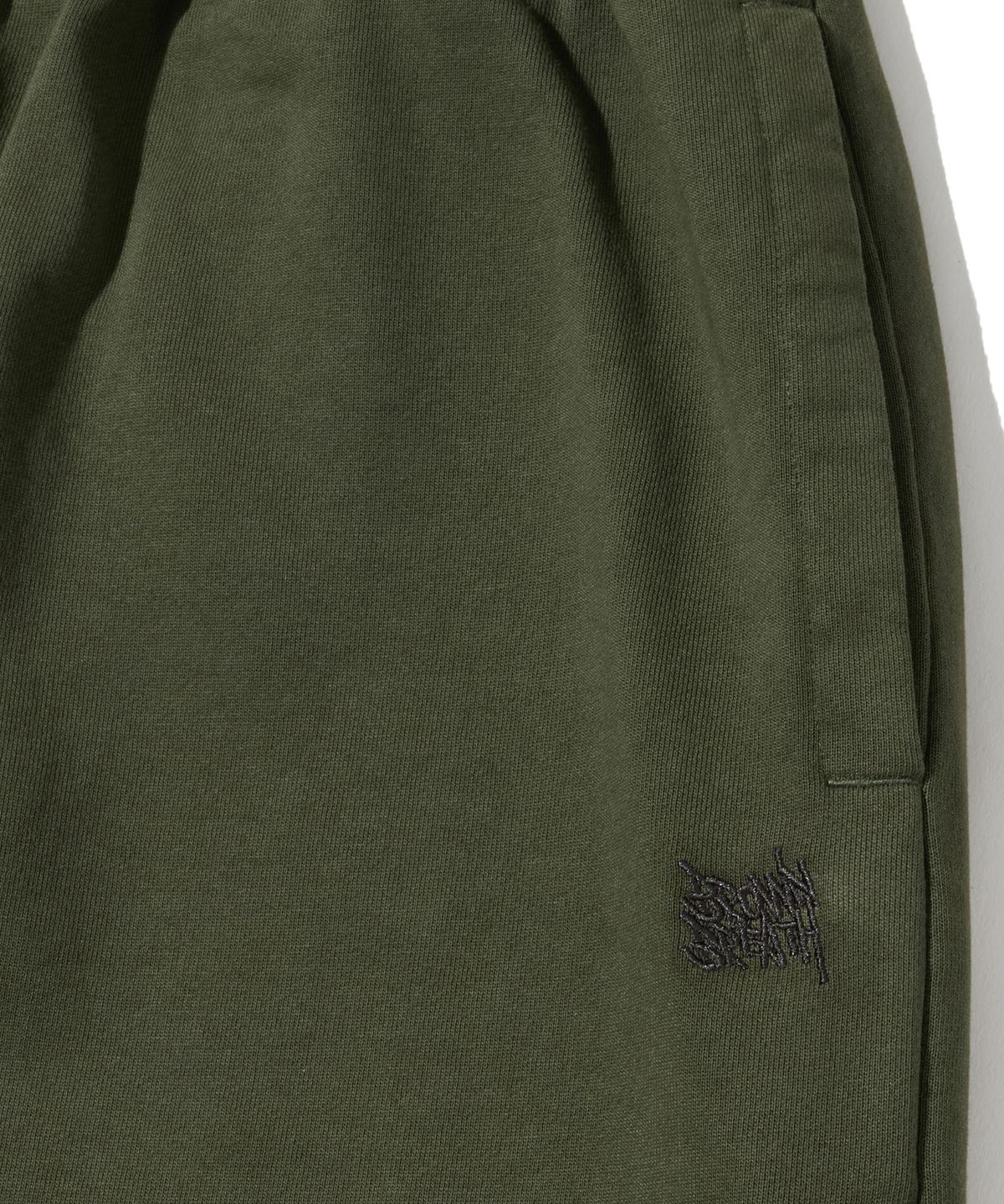 브라운브레스(BROWNBREATH) PIGMENT TAG PANTS - KHAKI