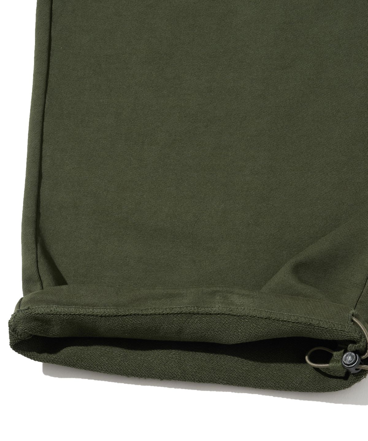 브라운브레스(BROWNBREATH) PIGMENT TAG PANTS - KHAKI