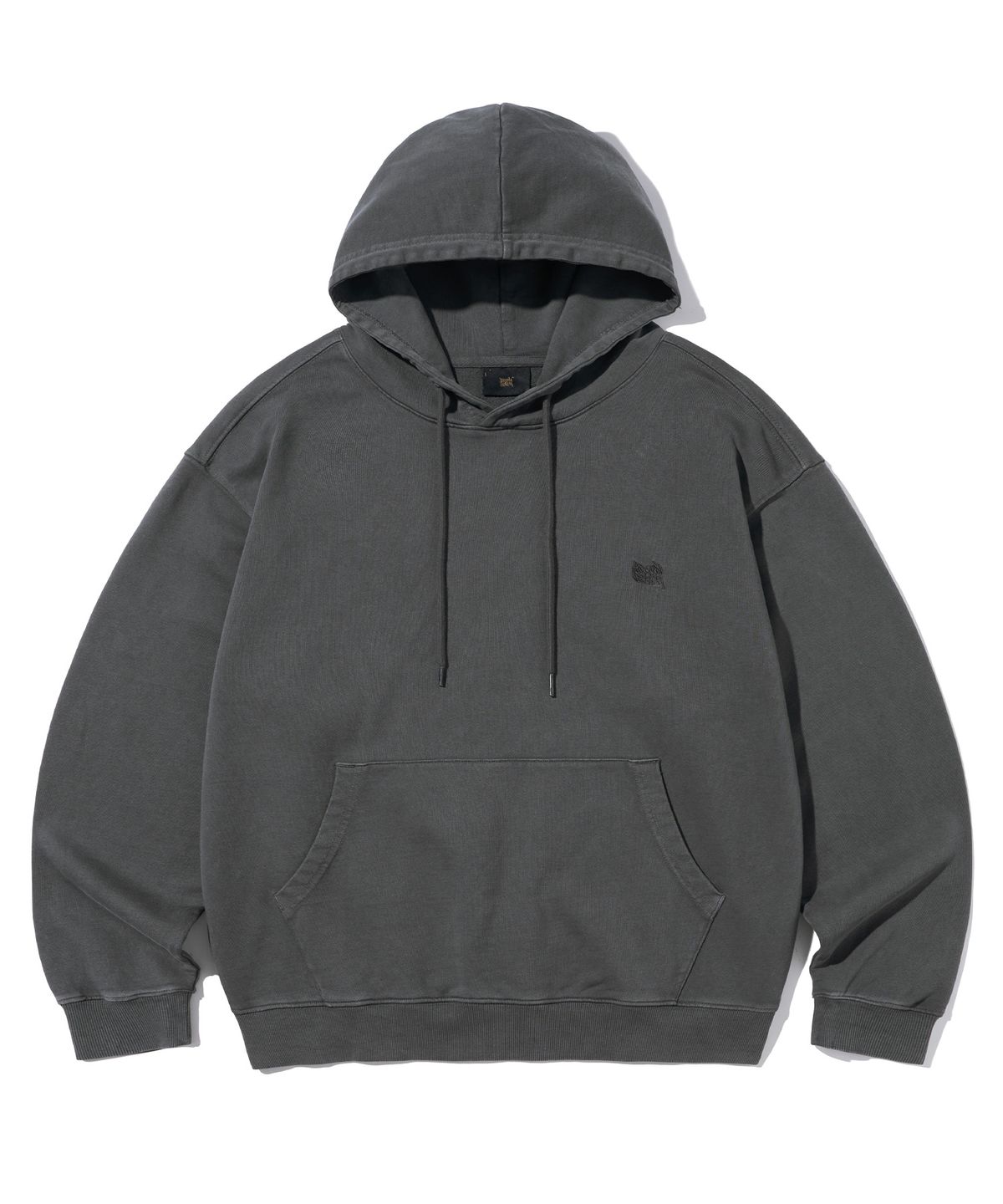브라운브레스(BROWNBREATH) PIGMENT TAG HOODIE - CHARCOAL