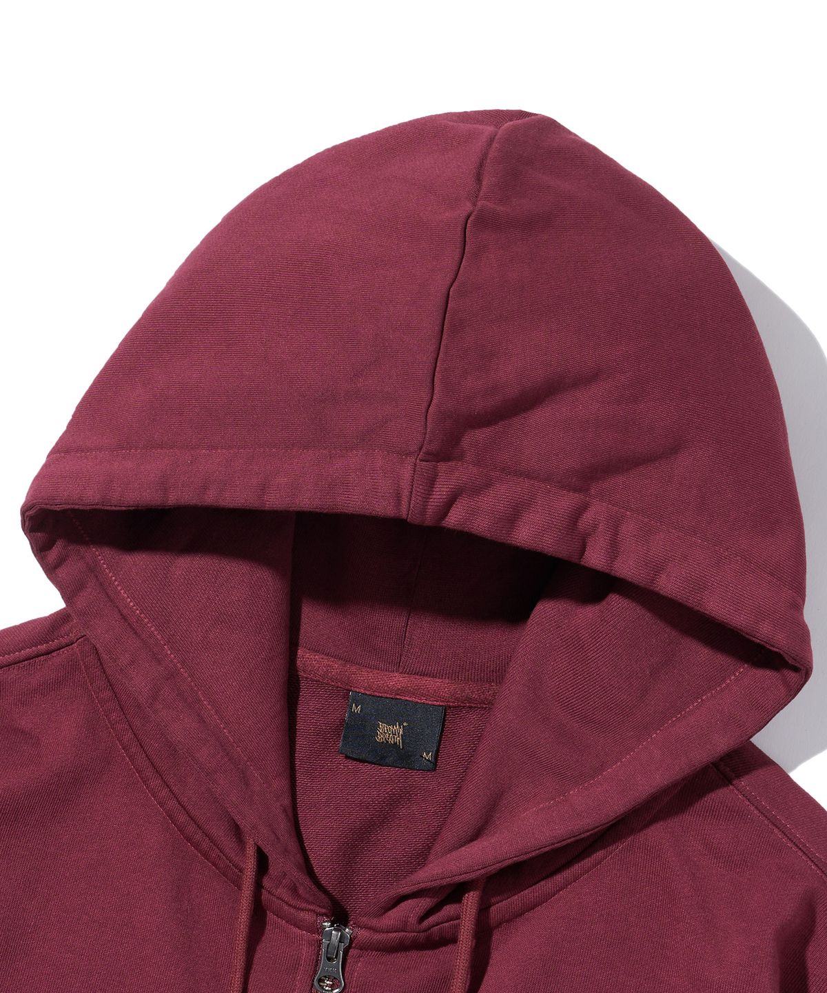 브라운브레스(BROWNBREATH) PIGMENT TAG HOOD ZIP UP - BURGUNDY