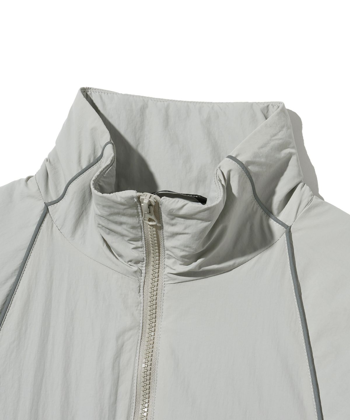 브라운브레스(BROWNBREATH) TAG NYLON TRACK JACKET - LIGHT GREY