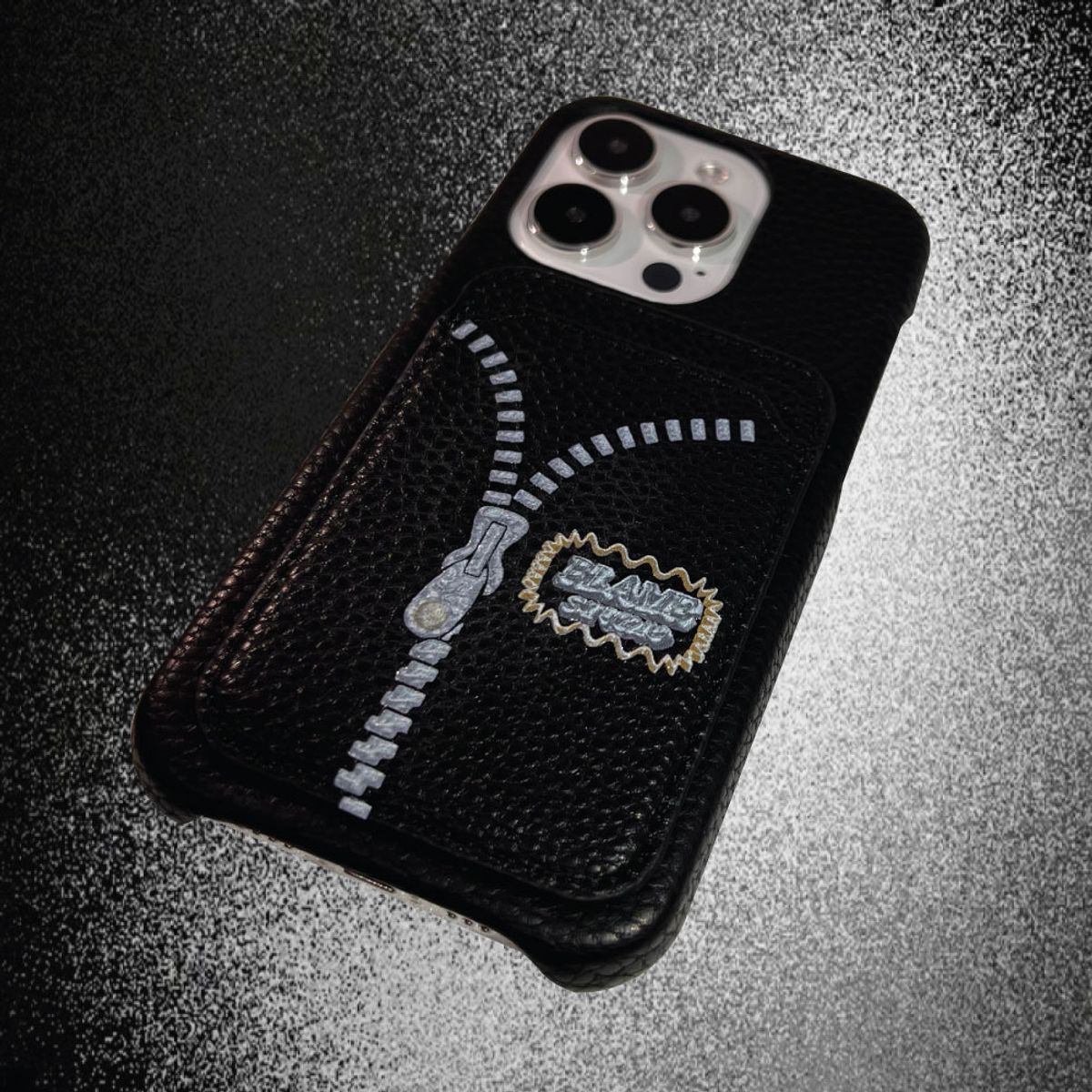 블레임 스튜디오(BLAMESTUDIO) Zipper Logo Leather Black Case