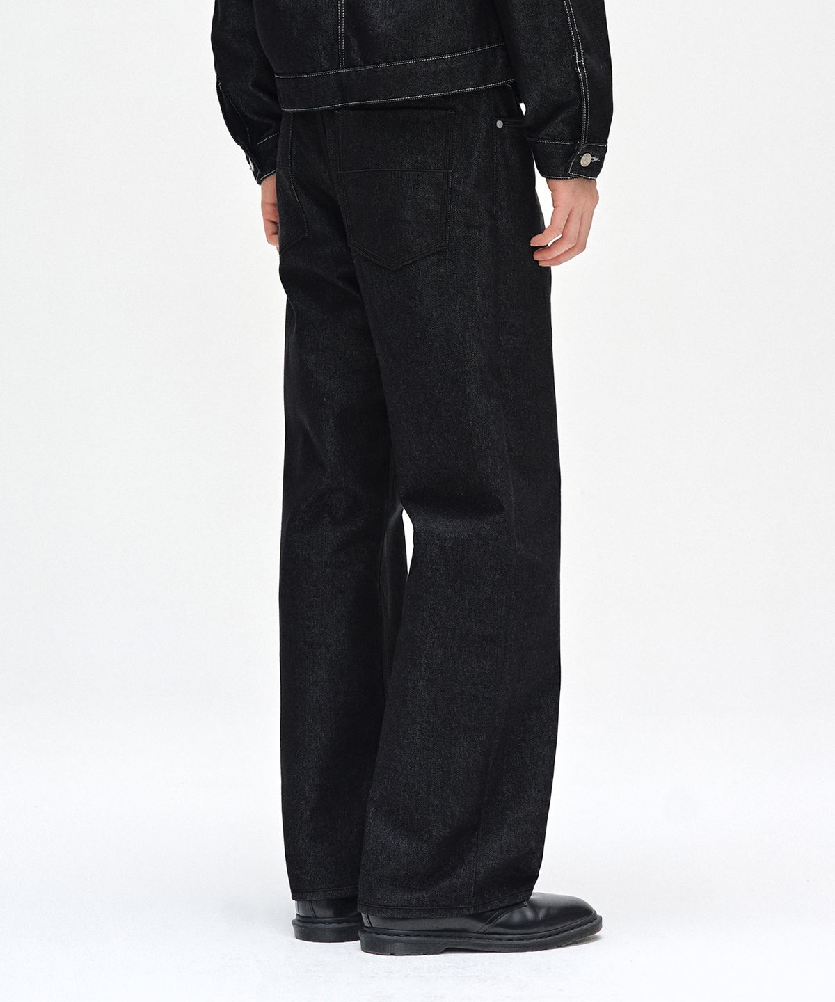 데케트(DECET) [기모본딩]Mid Rise Wide Jeans DCPT027WCPBlack