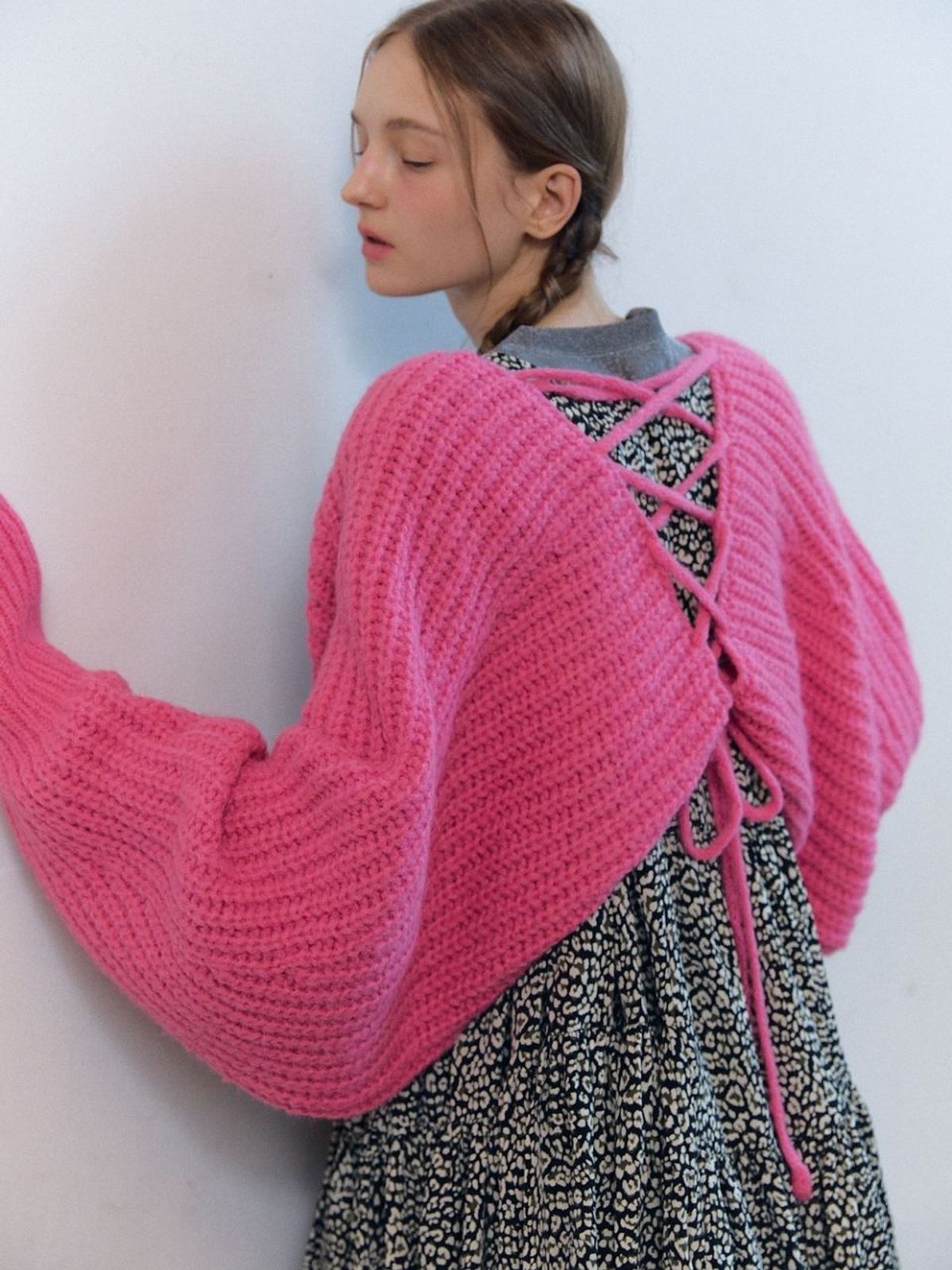 패브릭서울(FABRICSEOUL) wool bolero back ribbon knit cardigan_pink