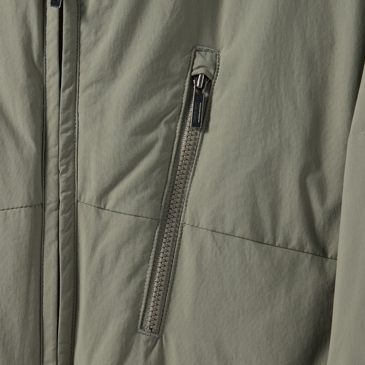 브롬톤 런던(BROMPTON LONDON) AEROWARM LIGHTWEIGHT DOWNJUMPER - KHAKI (P244UDW101)