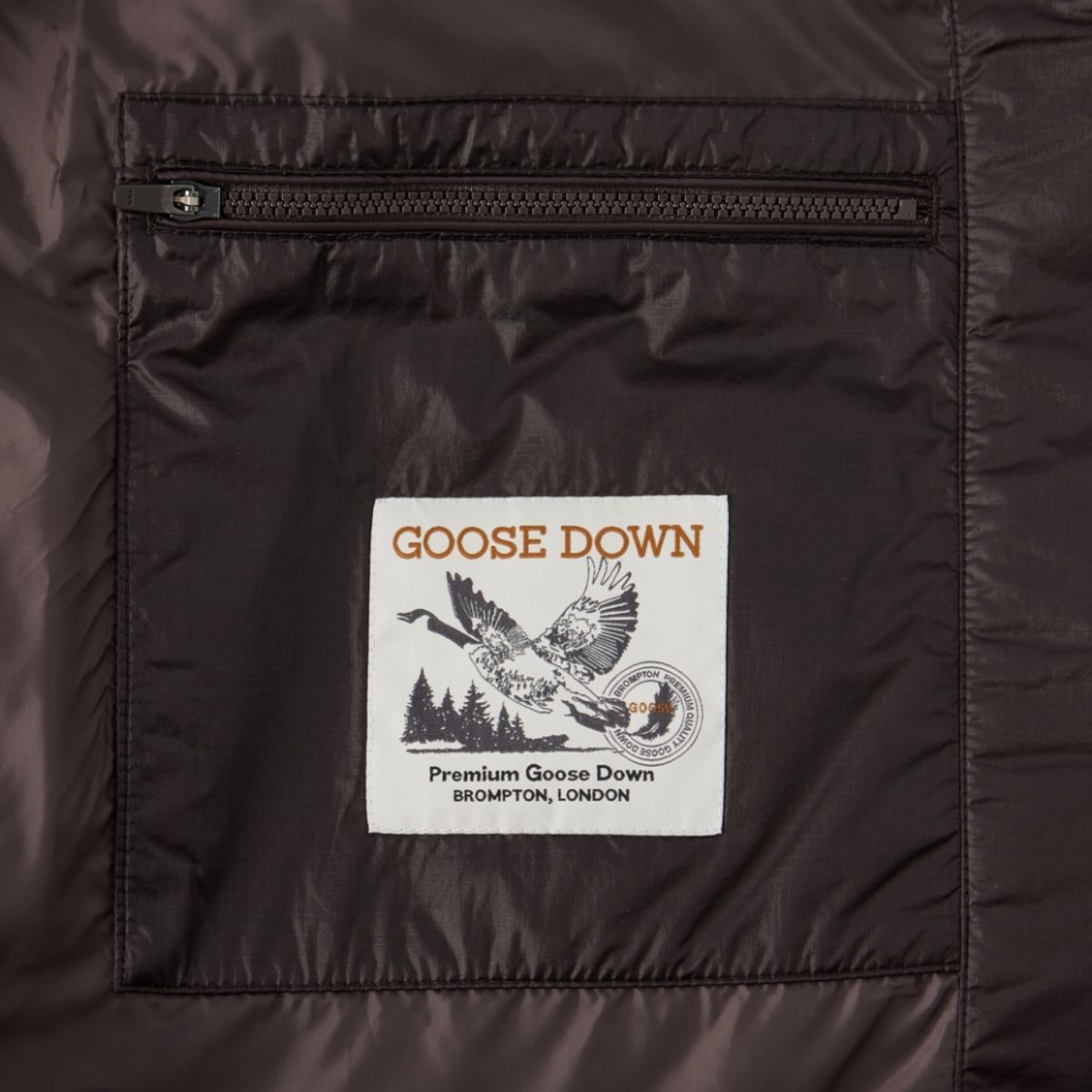 브롬톤 런던(BROMPTON LONDON) COMFY RIPSTOP SHORT DOWN - D/BROWN (P244UDW104)