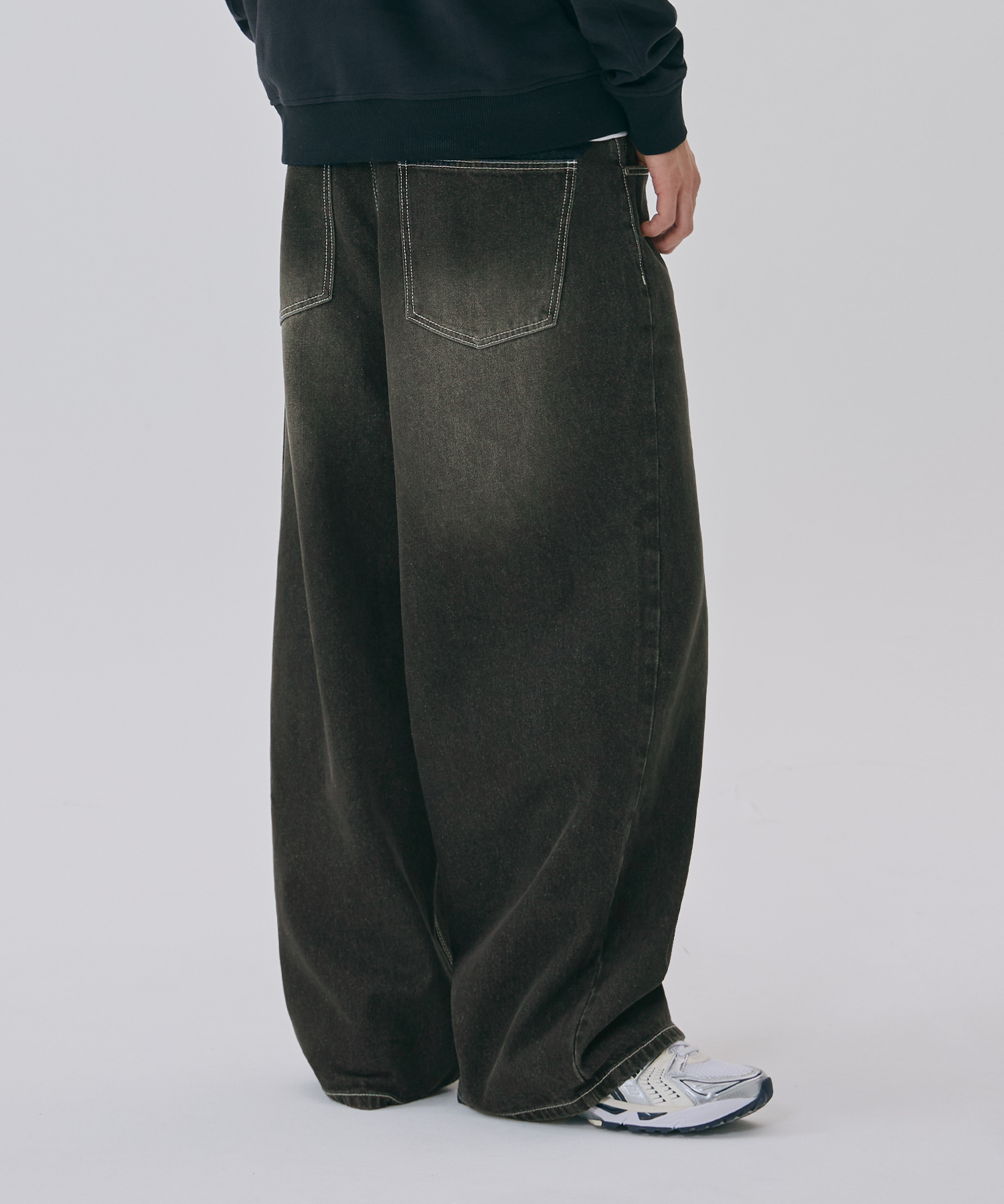 MUSINSA | AGOD Washed Vintage Wide Balloon Denim Pants [Dust