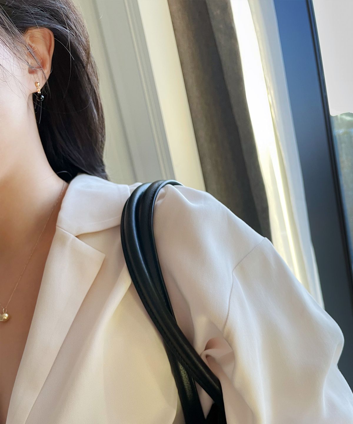 아워띵스(OURTHINGS) 클래식 모먼트 레터 이어링