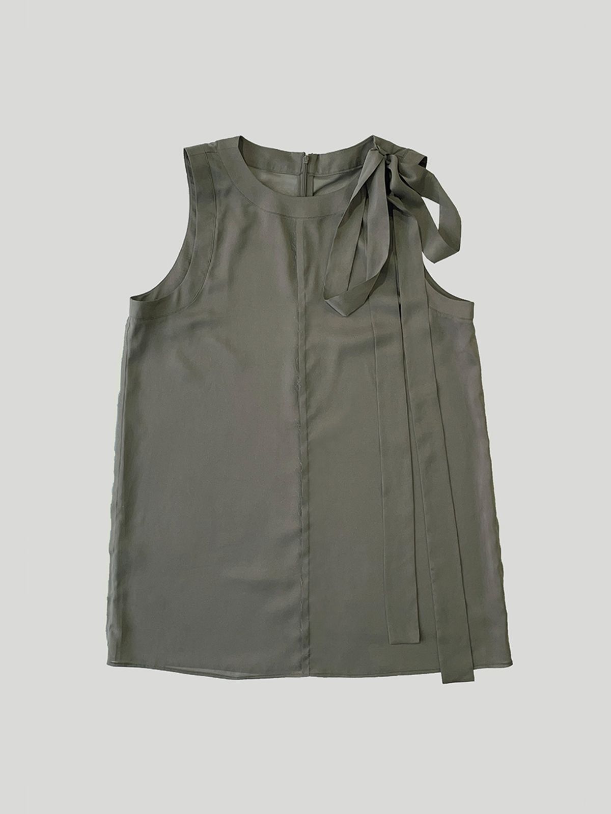 스틸레써디(STILLLETHARDY) RIBBON MINI DRESS: KHAKI