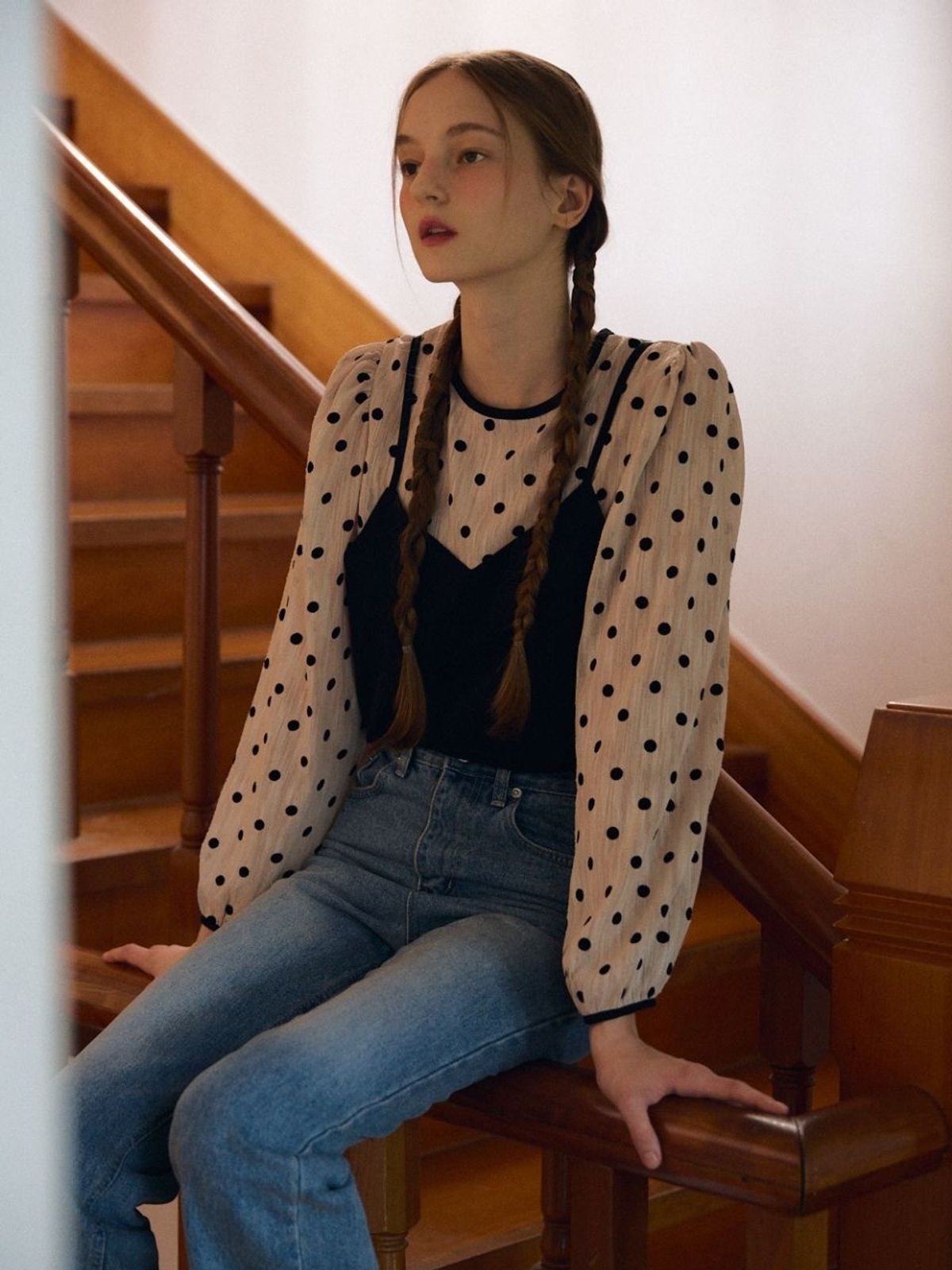 패브릭서울(FABRICSEOUL) dot bustier puff blouse_beige