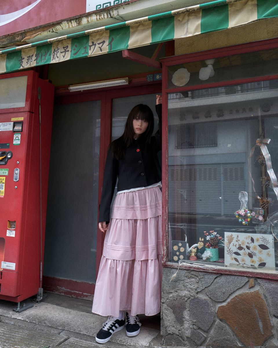 MUSINSA | LO AXUAL RED BUTTON PETER PAN COLLAR JACKET