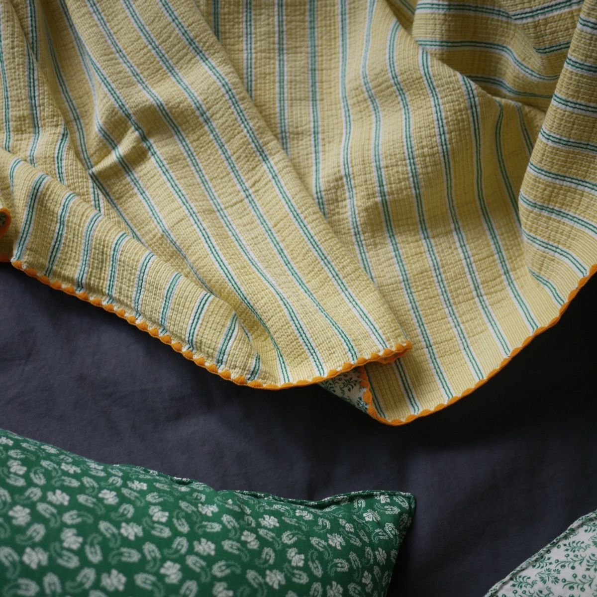 봄봄패브릭스(BOMBOM FABRICS) triple cotton blanket (green plant + yellow stripe)