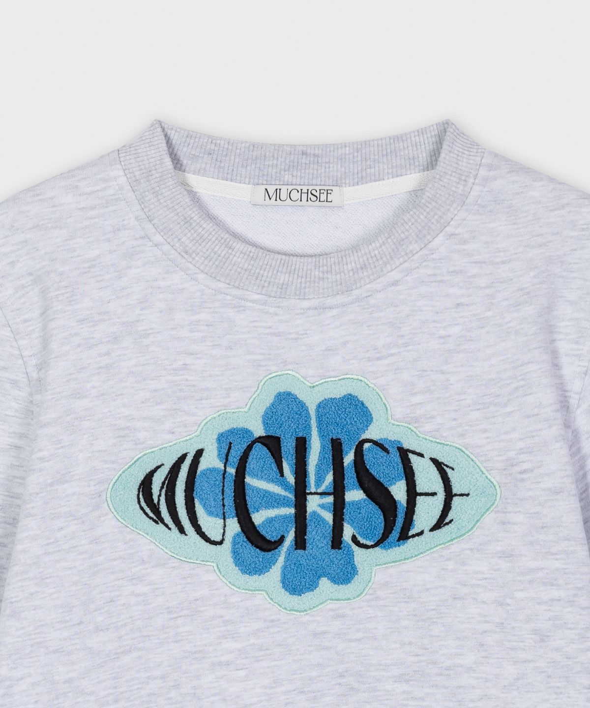 머치씨(MUCHSEE) Boucle Embroidery Sweatshirt