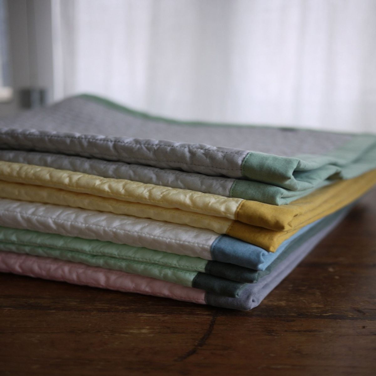 봄봄패브릭스(BOMBOM FABRICS) cool silk quilt blanket 2 white+sky blue 인견+면100수 사계절 양면사용가능