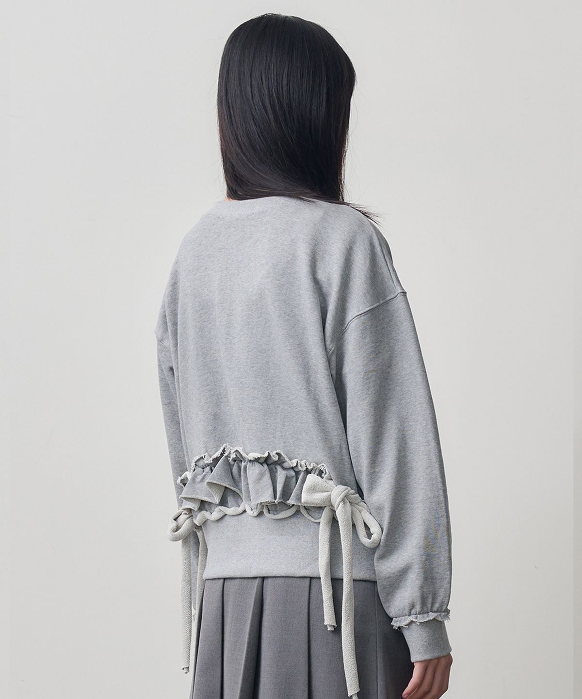 싹(SAKK) Soft ruffle ribbon detail jumper_gray