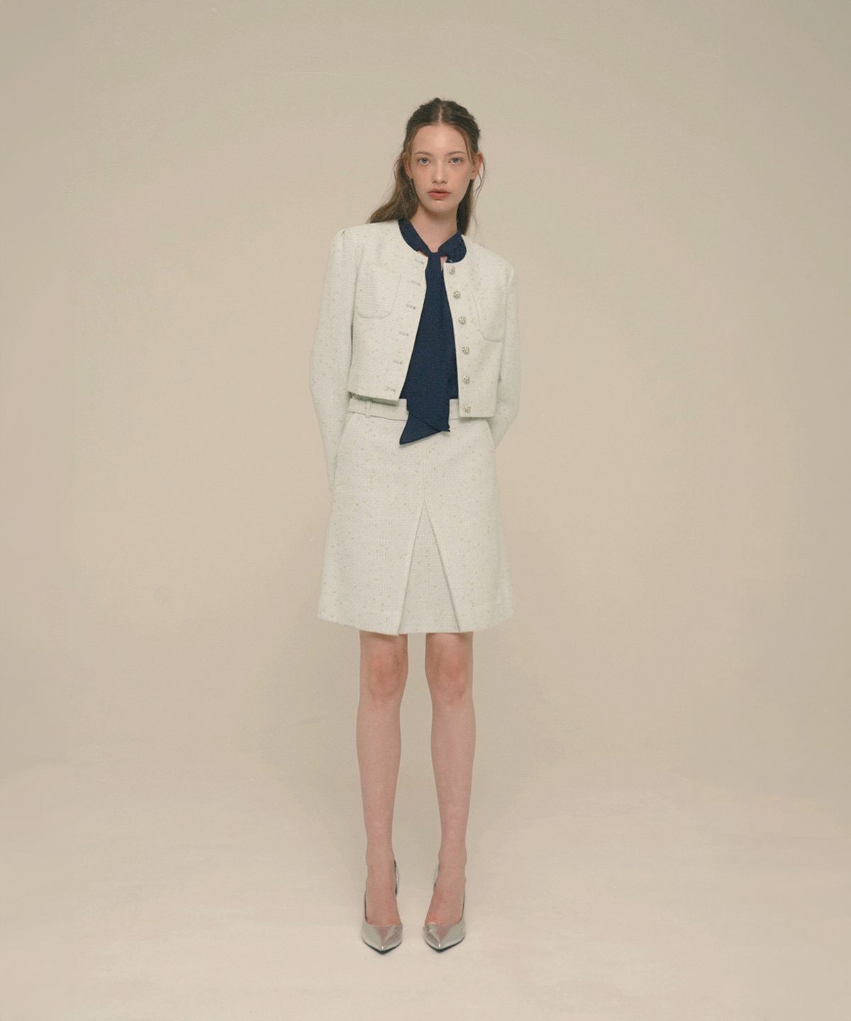 아이스가든에이오공팔(ICE GARDEN A.508) Crystal-Buttons Cropped Tweed Jacket_Vanilla Custard