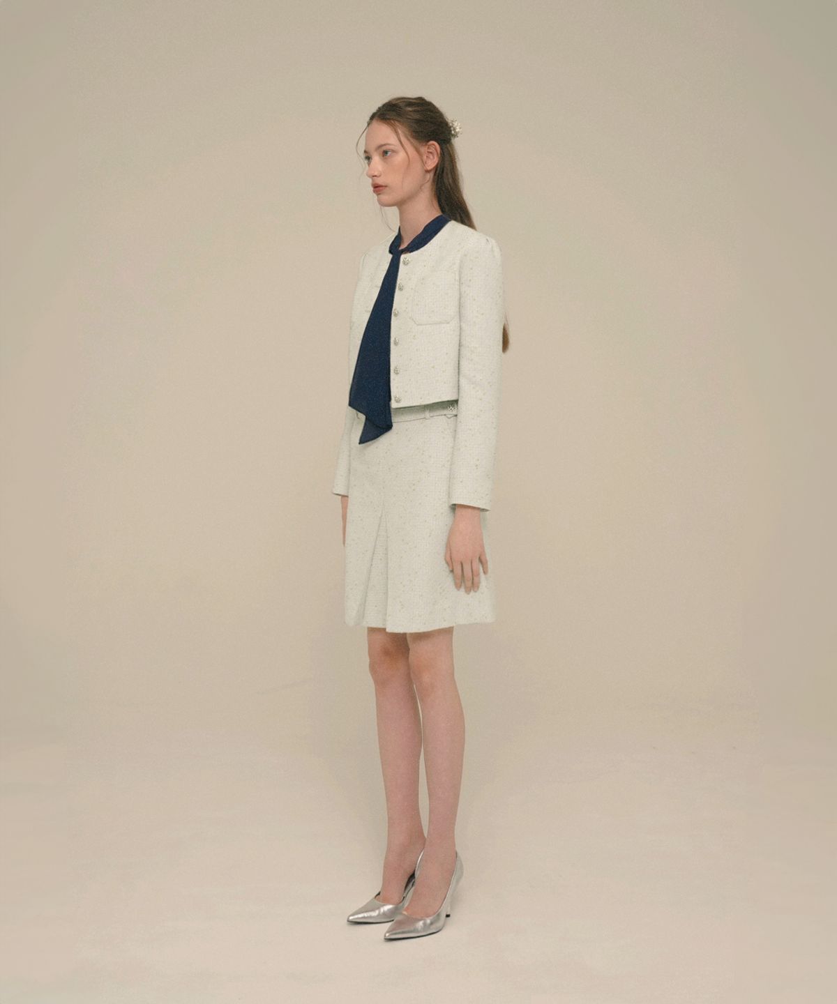 아이스가든에이오공팔(ICE GARDEN A.508) Crystal-Buttons Cropped Tweed Jacket_Vanilla Custard