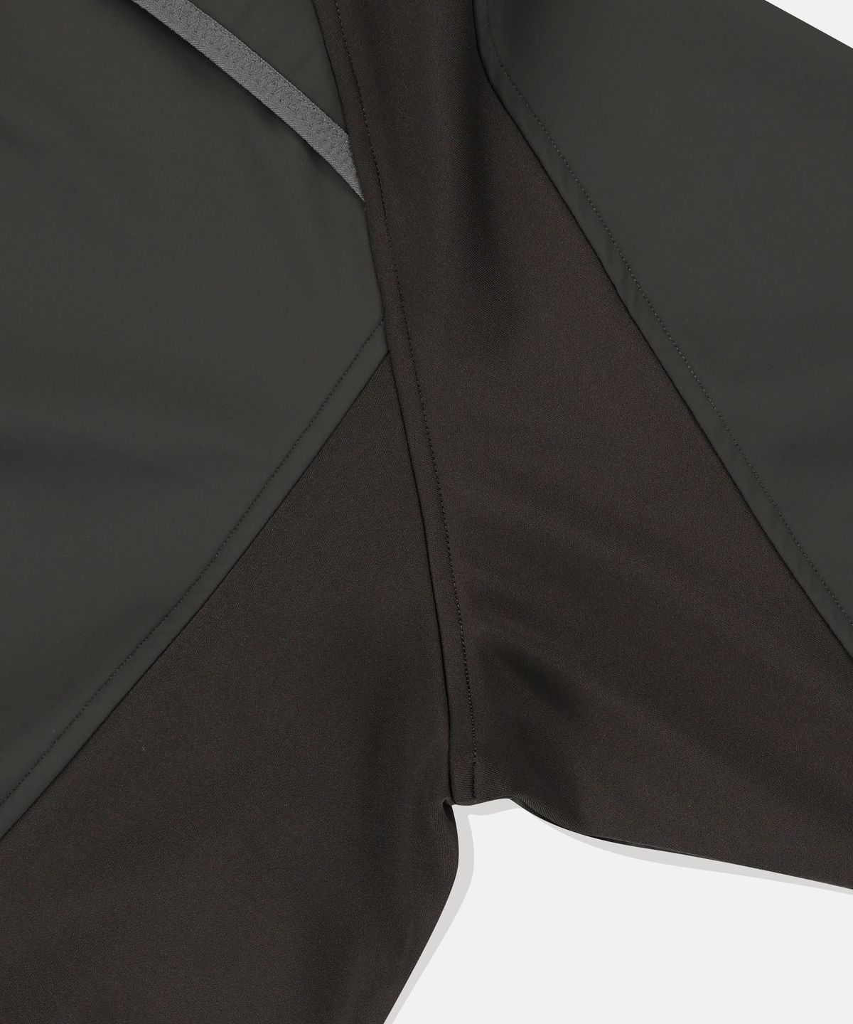 썬러브투어(SUNLOVETOUR) Toray Softshell Pullover Charcoal
