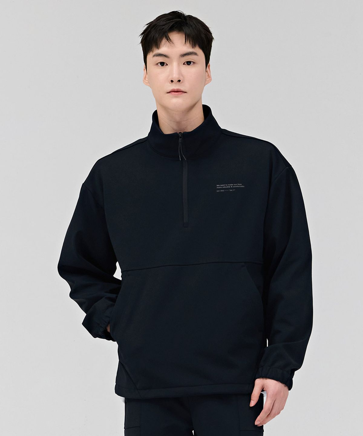 체이스컬트(CHASECULT) 남성 트리코트 기모 하이넥 아노락 티셔츠-블랙
