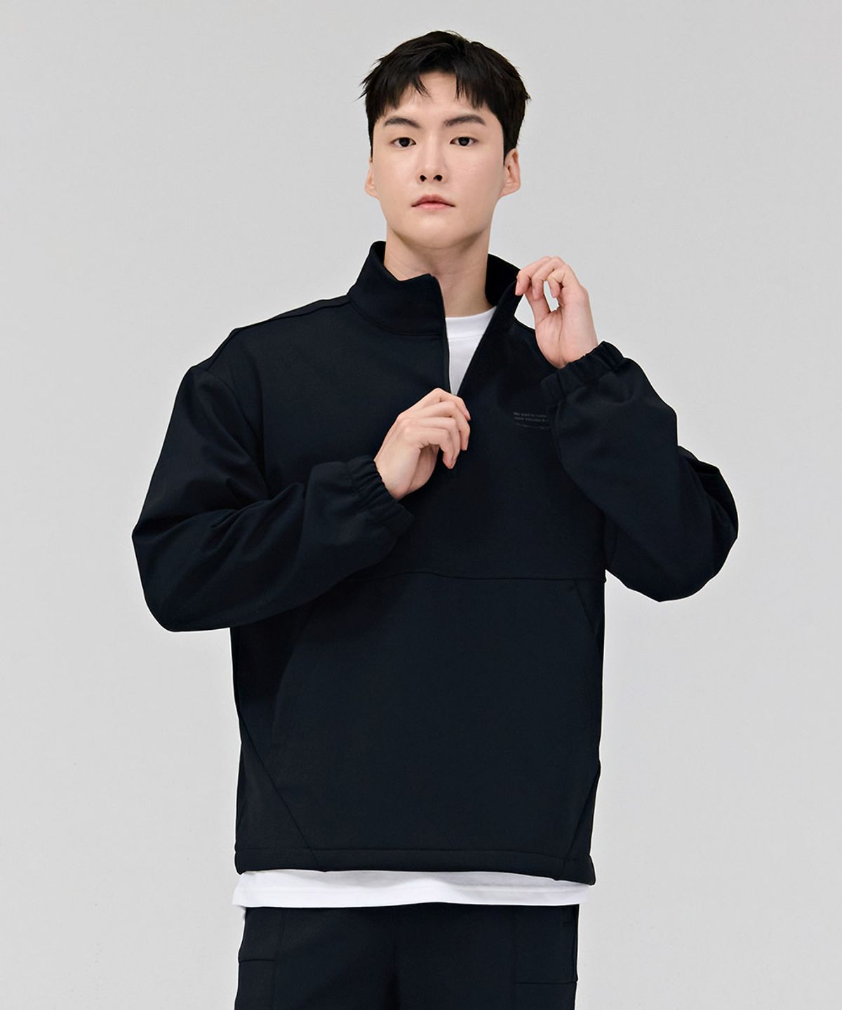 체이스컬트(CHASECULT) 남성 트리코트 기모 하이넥 아노락 티셔츠-블랙