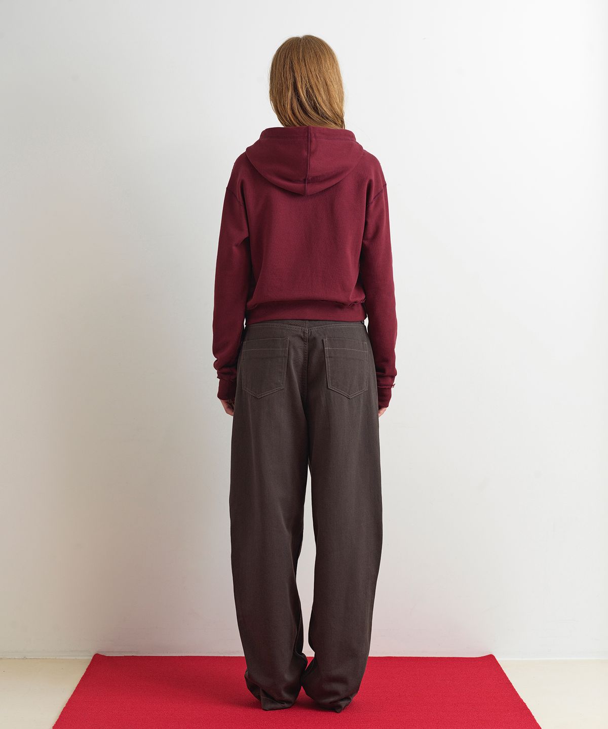 아옵트(AOPT) TWO-TUCK WIDE DENIM PANTS - CHARCOAL