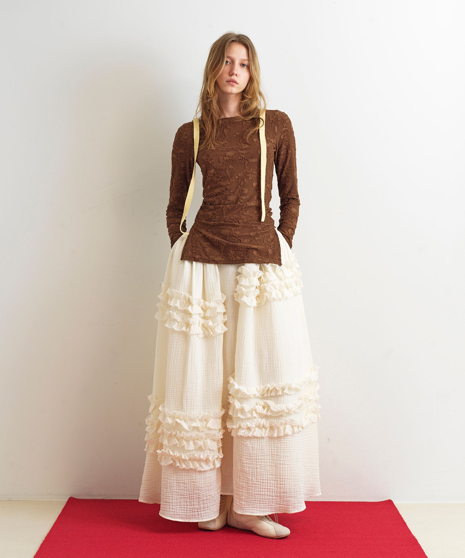 UNBALANCE FRILL MAXI SKIRT - CREAM