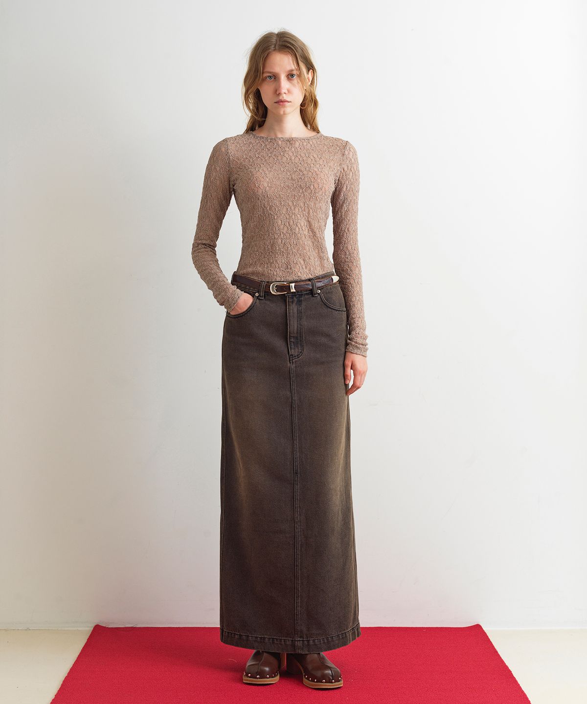 아옵트(AOPT) LACE SEE THROUGH TOP - MOCHA