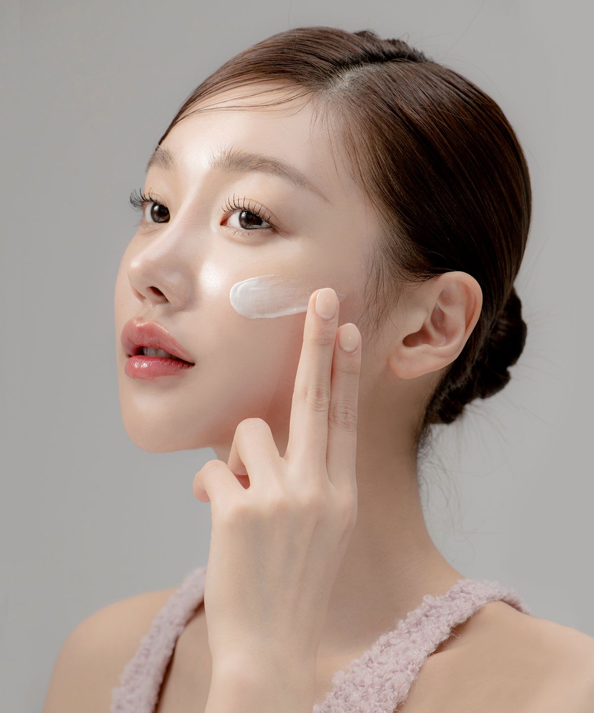 하다하(HADAHA) 워터풀 선에센스 40ml SPF50+ PA++++