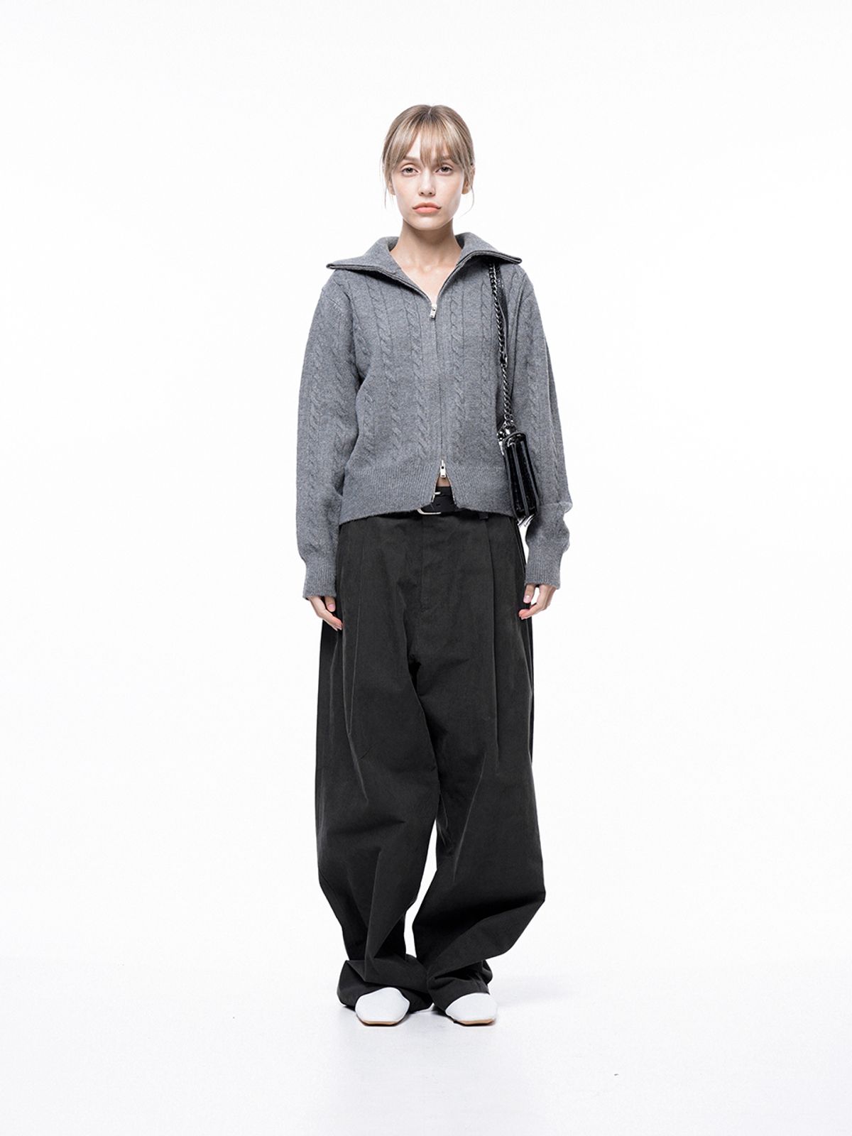 챈세스노이(CHANCE'S NOI) Corduroy One-tuck Wide Pants - Charcoal /M243PT01CH