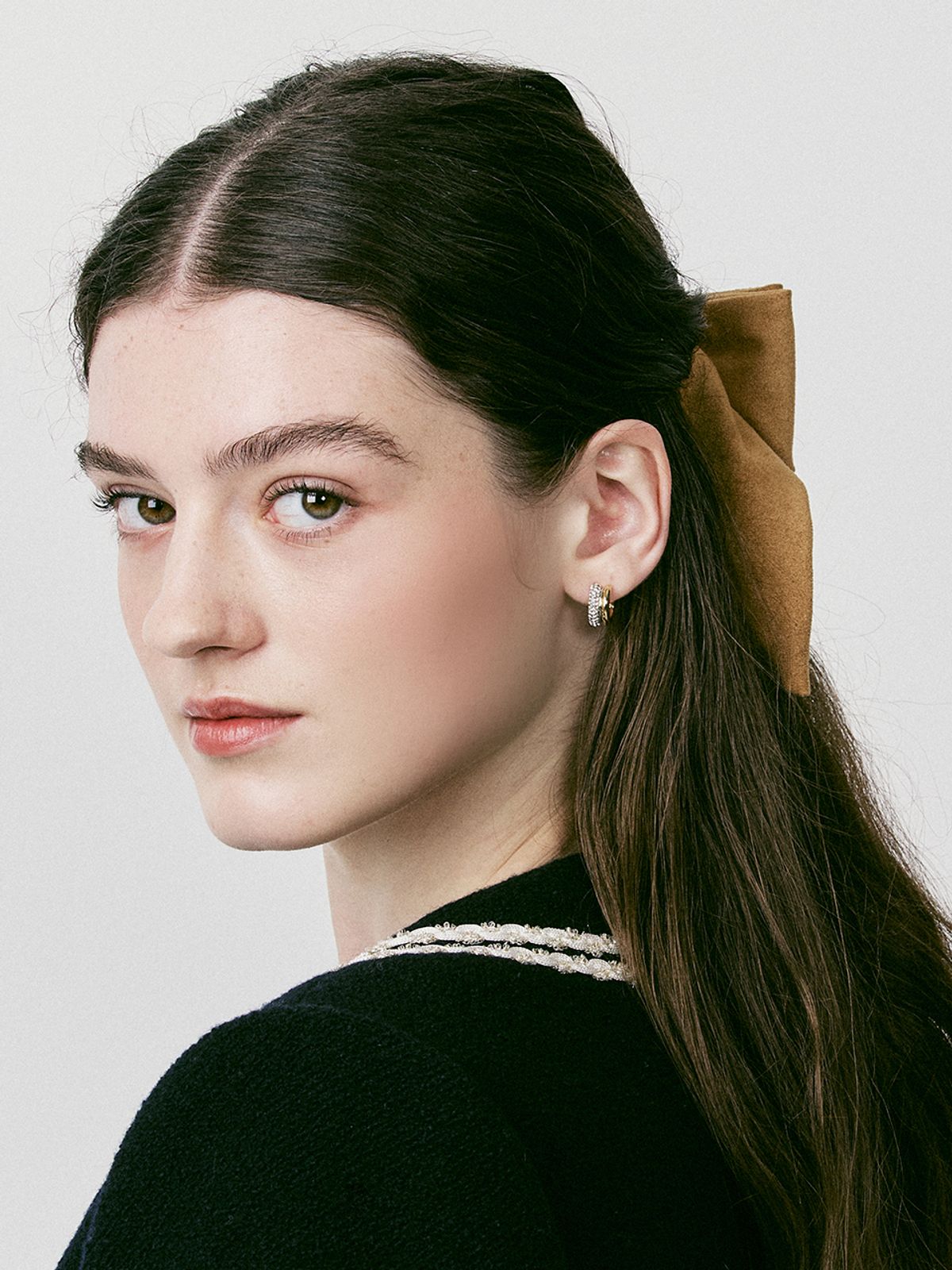 빈티지헐리우드(VINTAGE HOLLYWOOD) Suede Double Ribbon Hairpin_VH249OHB008M