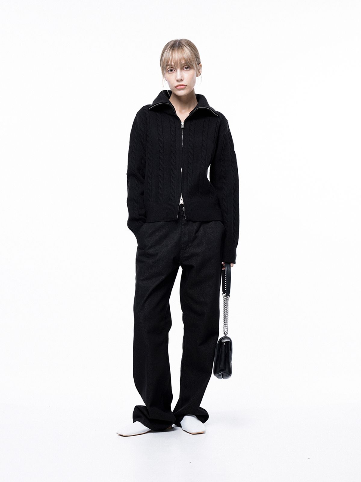 챈세스노이(CHANCE'S NOI) Non-faded Standard Denim - Black Indigo /W243PT02BK