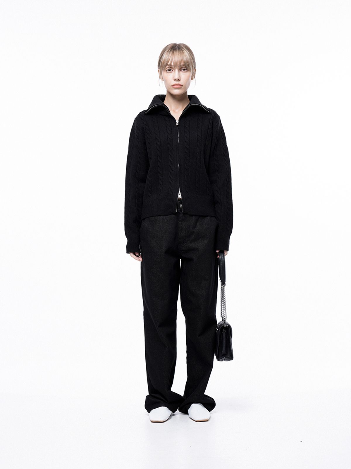 챈세스노이(CHANCE'S NOI) Non-faded Standard Denim - Black Indigo /W243PT02BK