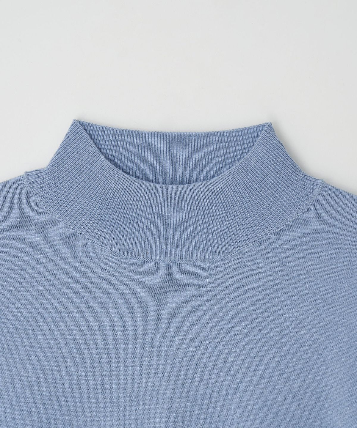 이지오(EZIO) Standard Fit Basic Half-Turtleneck_Sky Blue