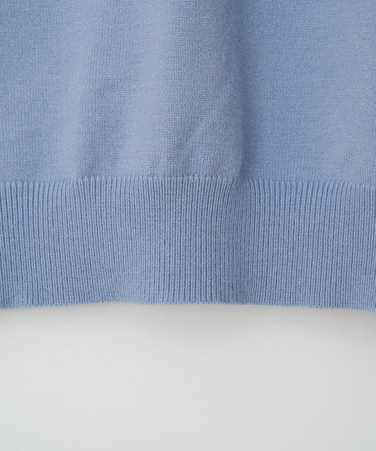 이지오(EZIO) Standard Fit Basic Half-Turtleneck_Sky Blue