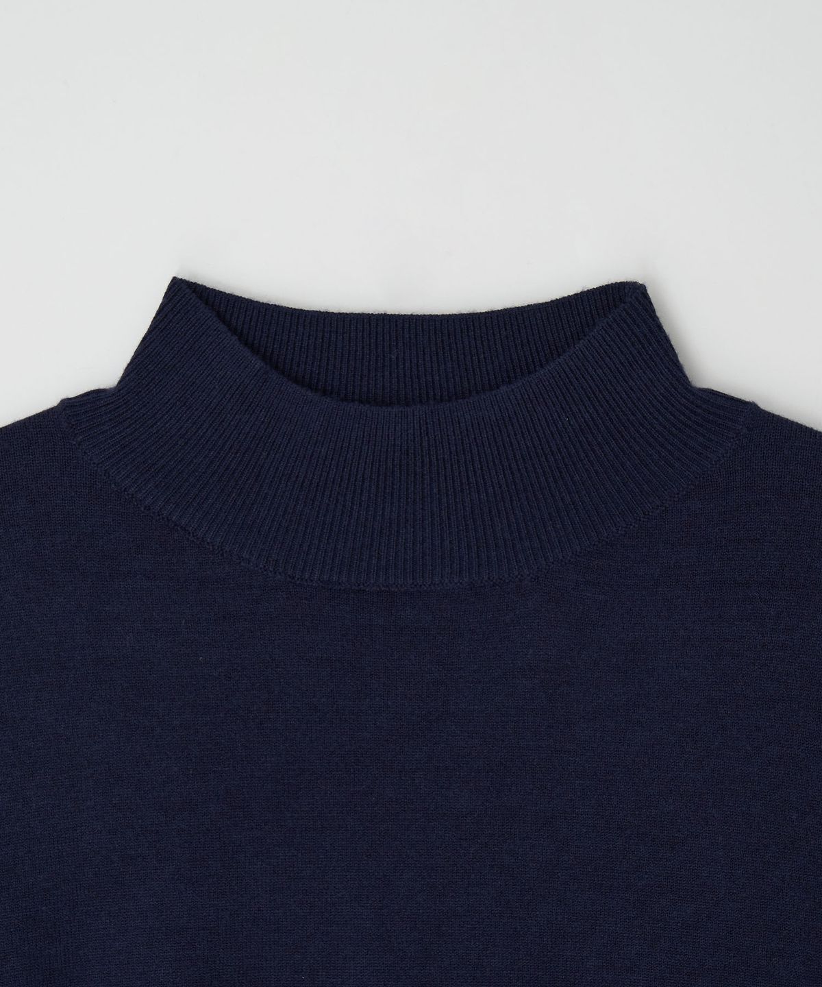 이지오(EZIO) Standard Fit Basic Half-Turtleneck_Navy