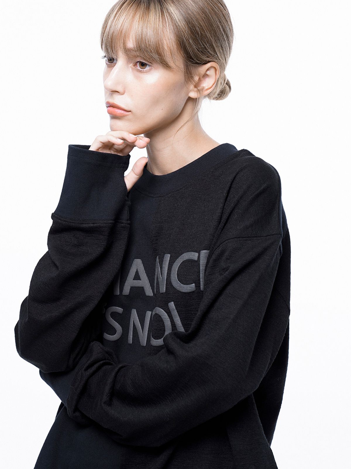 챈세스노이(CHANCE'S NOI) Snoi Reverse Rib Crew Neck Sweat - Black Navy /M243MT02BKW