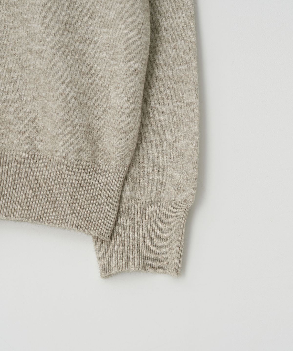 이지오(EZIO) Wholegarment Cashlike Round Knit_Beige