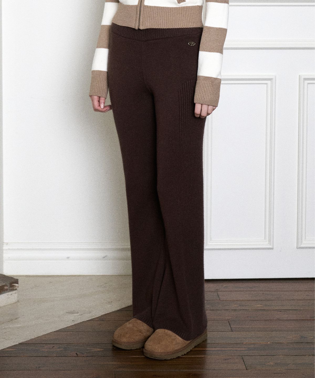 아메스 월드와이드(AMES-WORLDWIDE) KNIT LEGGINGS PANTS BROWN
