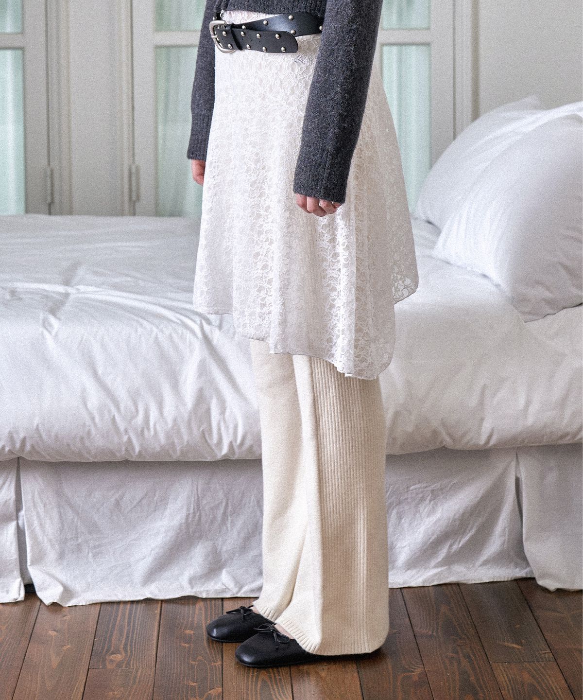 아메스 월드와이드(AMES-WORLDWIDE) KNIT LEGGINGS PANTS IVORY