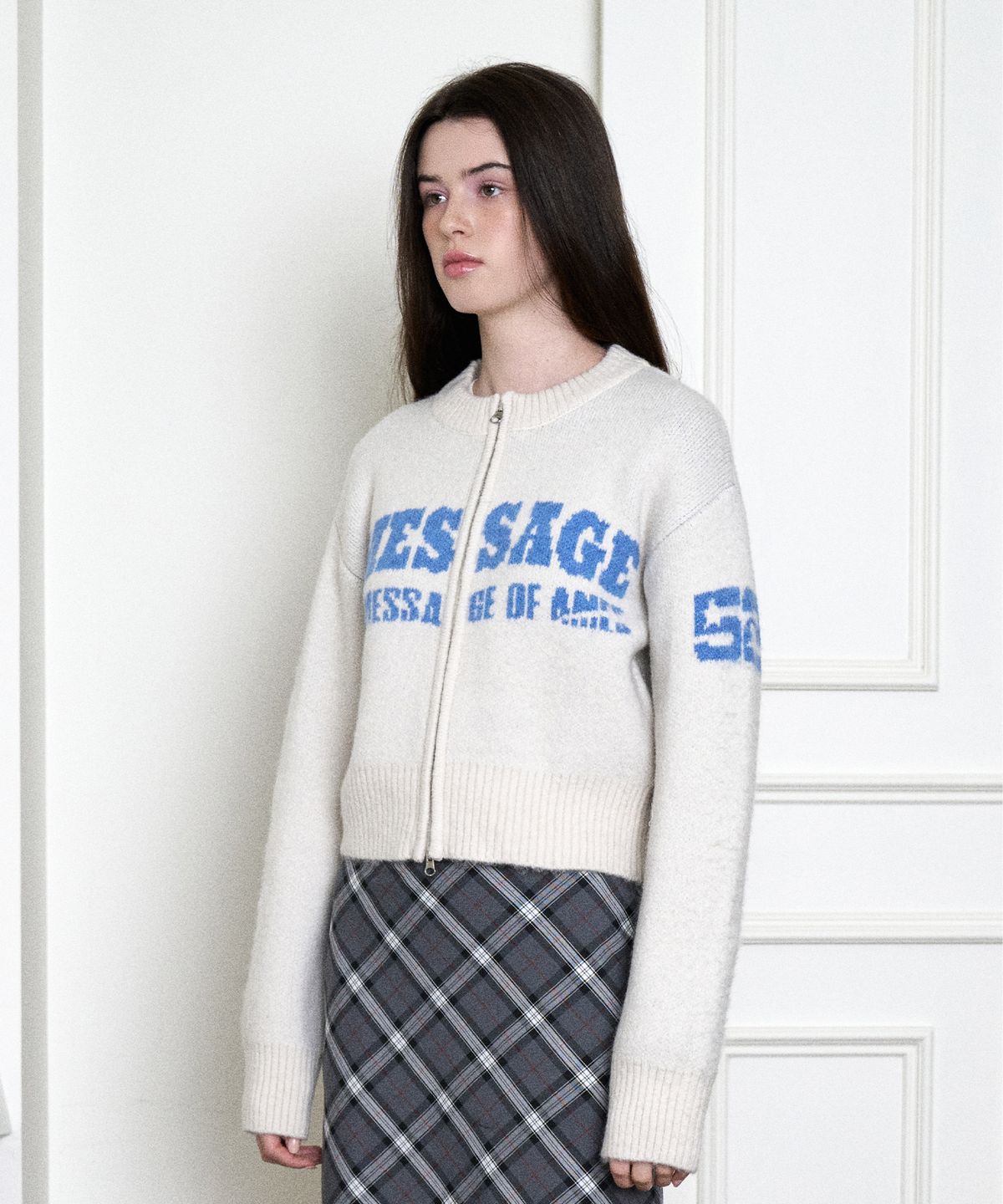 아메스 월드와이드(AMES-WORLDWIDE) TYPO KNIT ZIP-UP IVORY