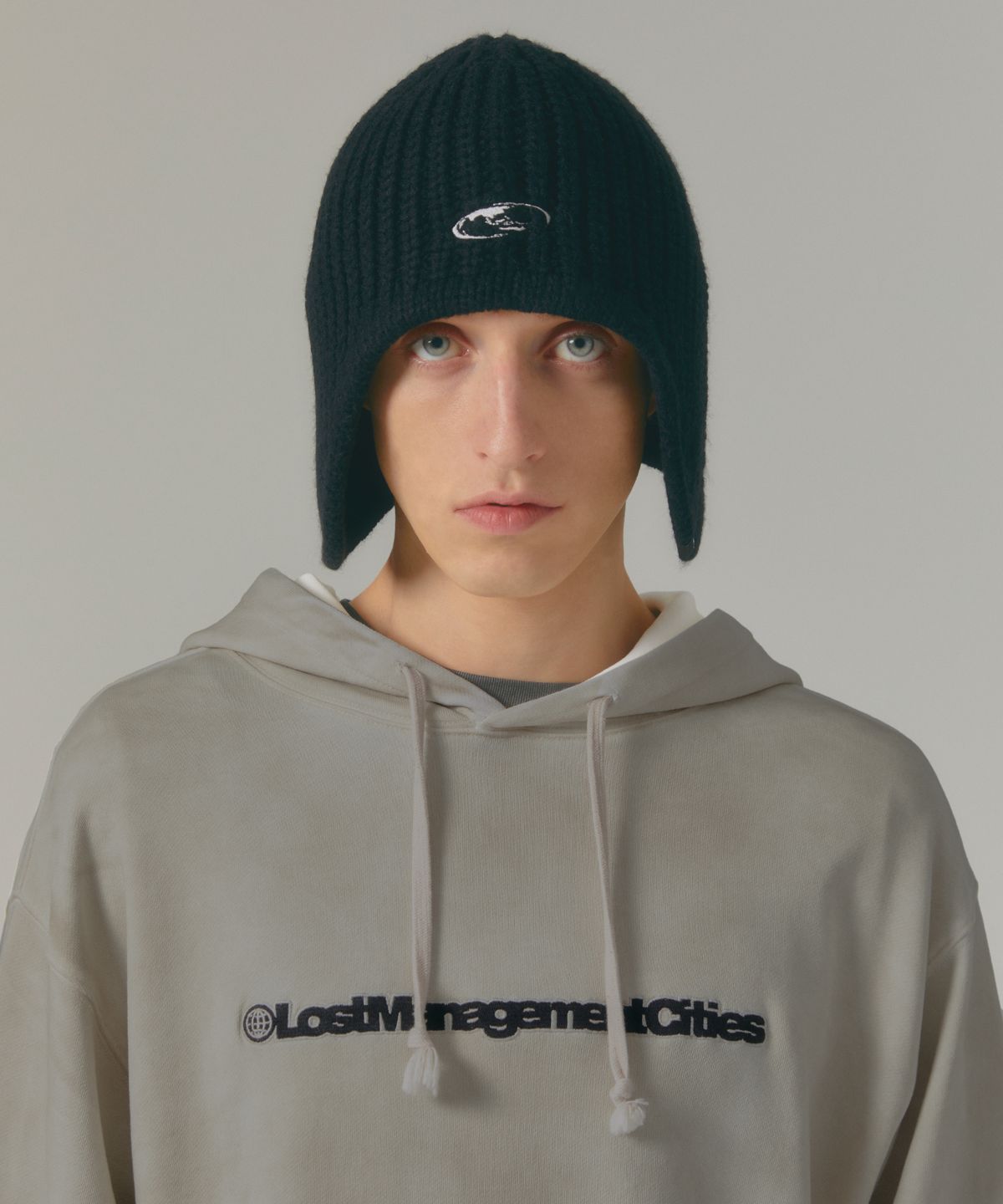 엘엠씨(LMC) GLOBE KNIT EARFLAP BEANIE heather gray