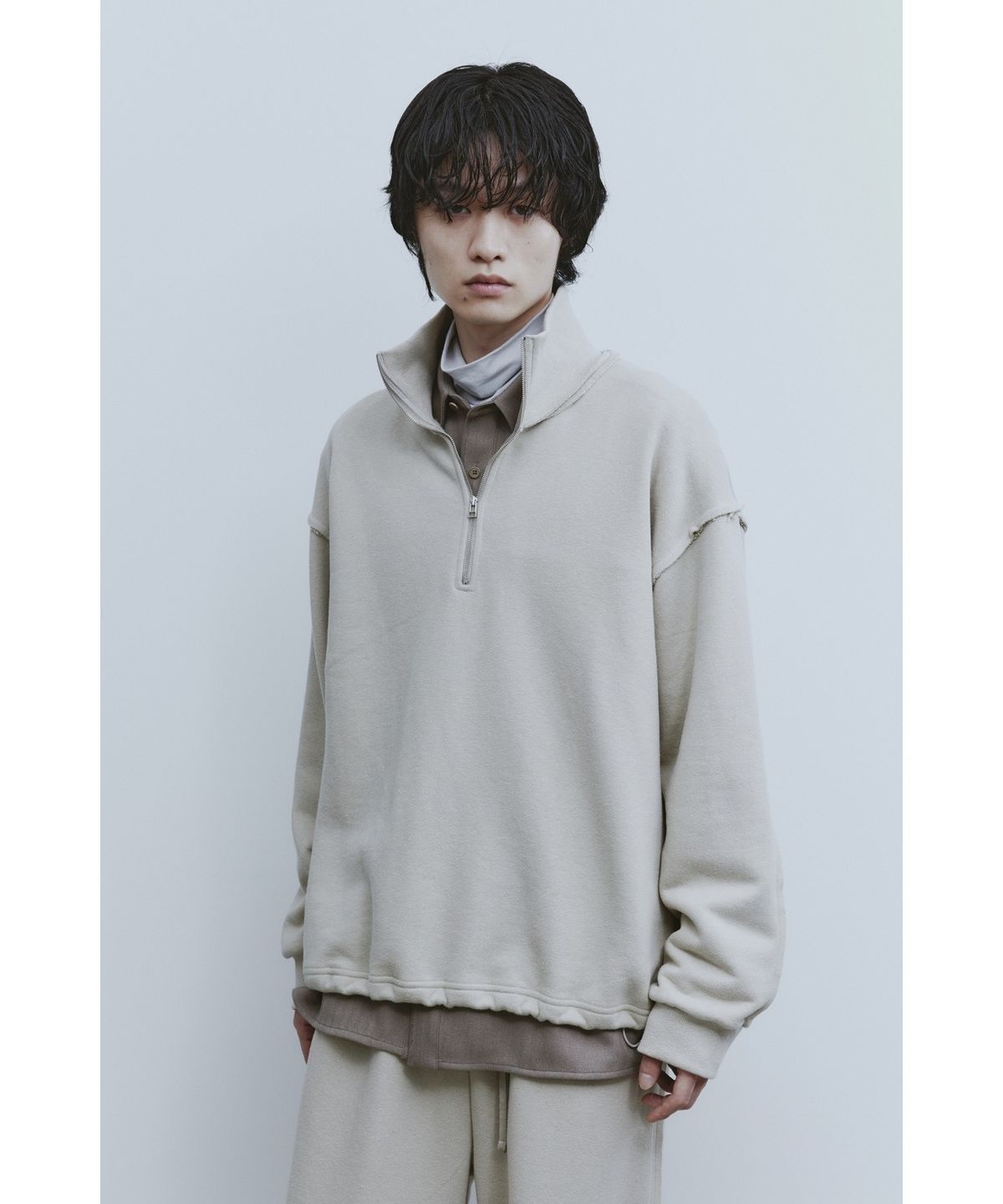 유스(YOUTH) Cut-off Half Zip-up Sweatshirt - Beige