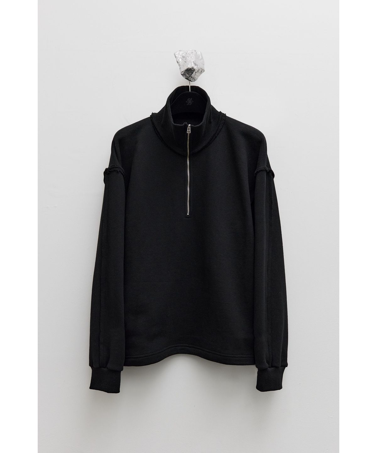 유스(YOUTH) Cut-off Half Zip-up Sweatshirt - Black