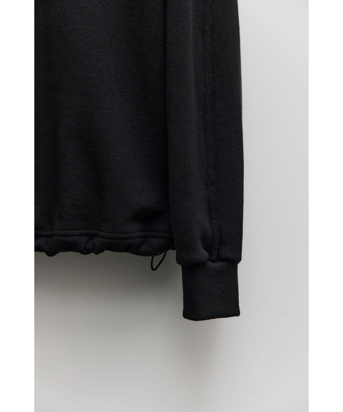 유스(YOUTH) Cut-off Half Zip-up Sweatshirt - Black