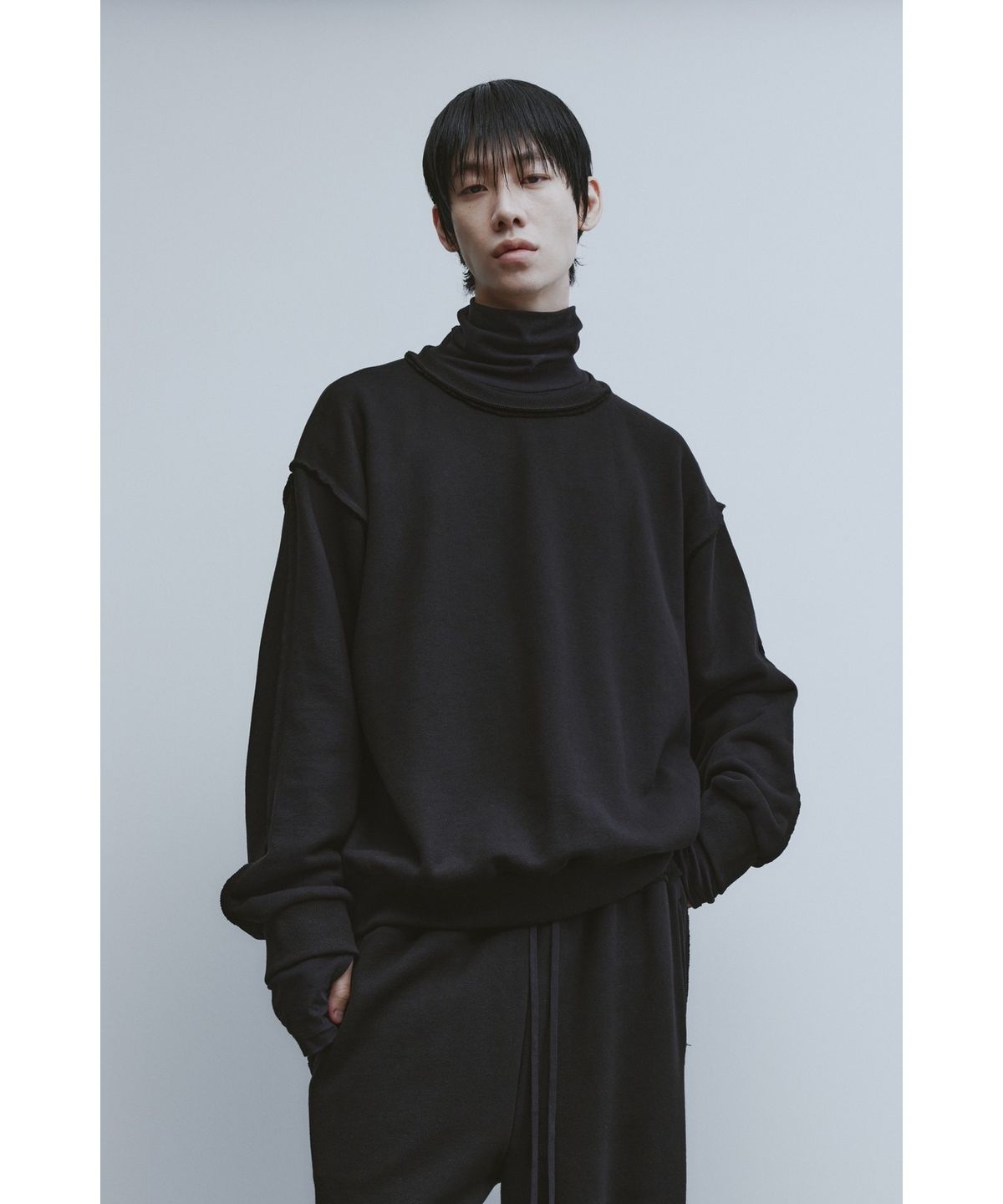 유스(YOUTH) Cut-off Sweatshirt - Black