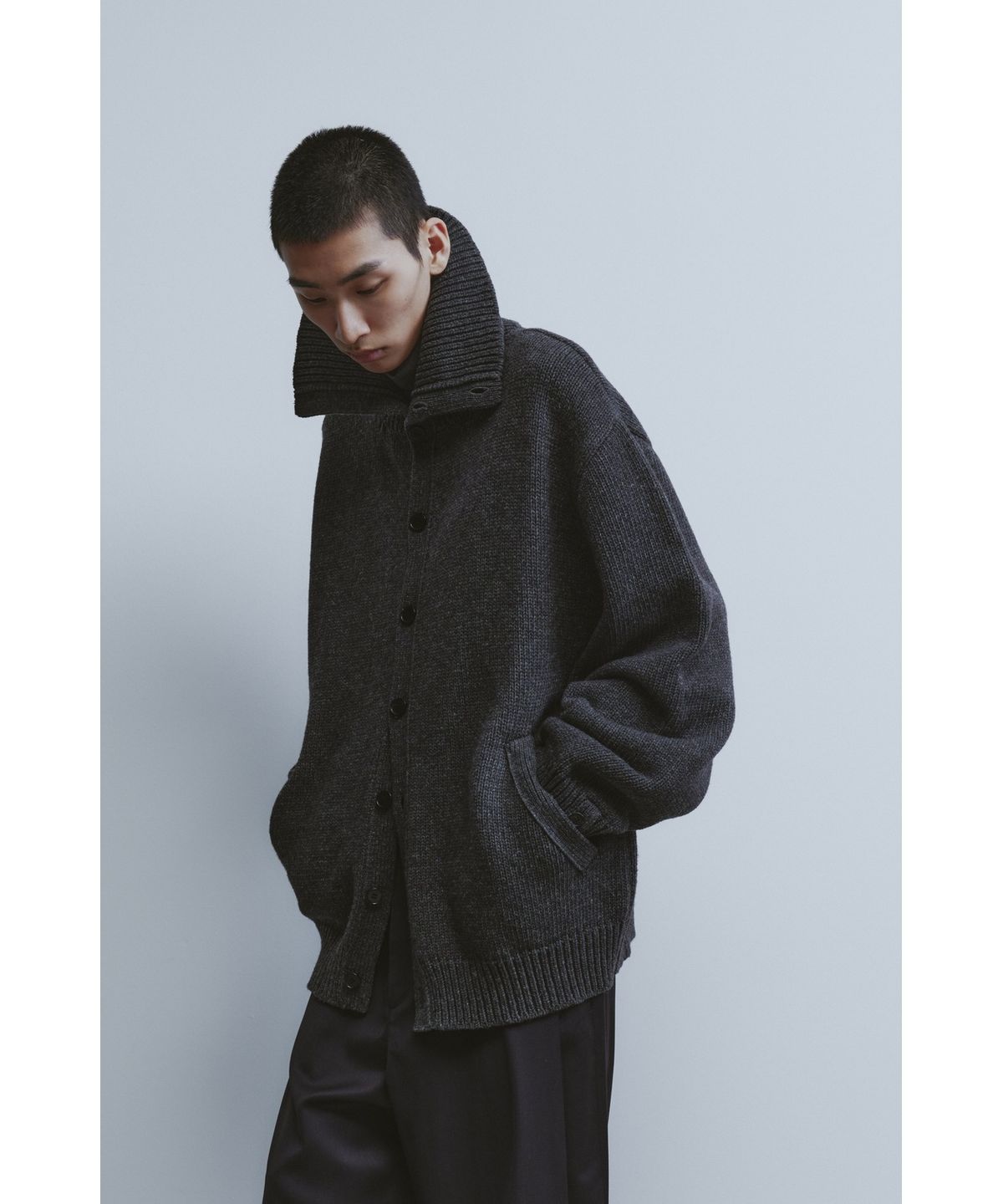 유스(YOUTH) Heavy-weight Knit Cardigan - Charcoal Grey