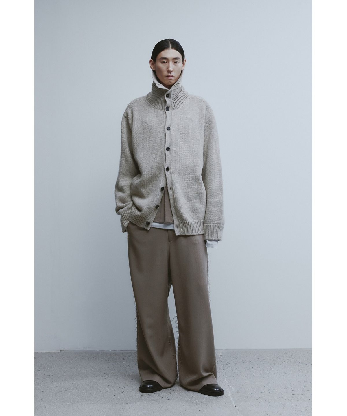 유스(YOUTH) Heavy-weight Knit Cardigan - Melange Beige