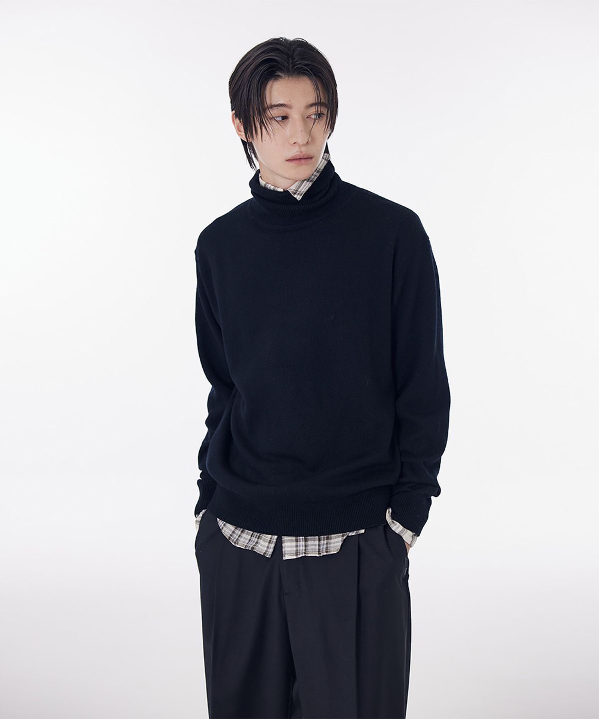 시에클(SIECLE) 에센셜 터틀넥 니트 (블랙)