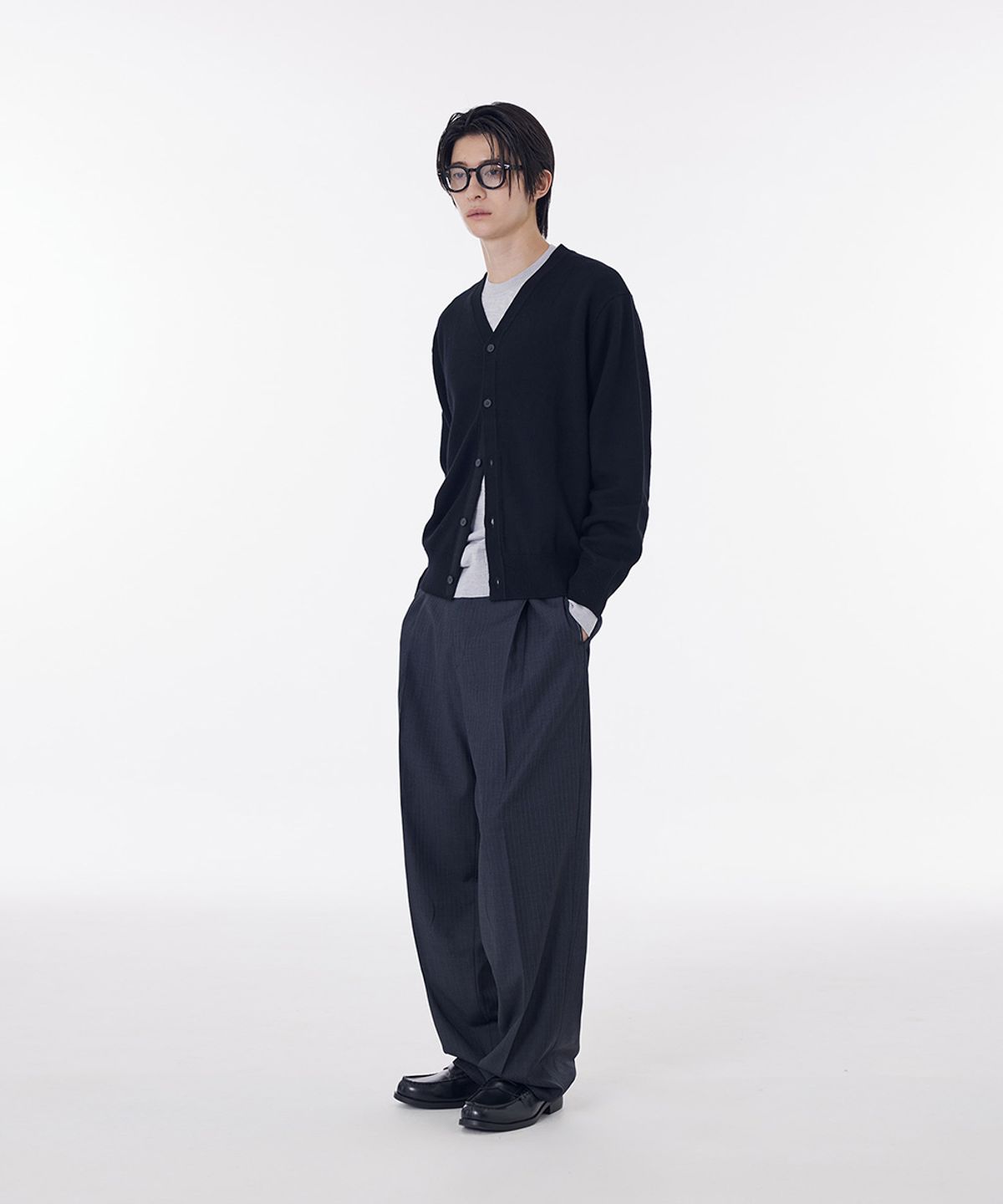 시에클(SIECLE) 컴포트 브이넥 가디건 (블랙)