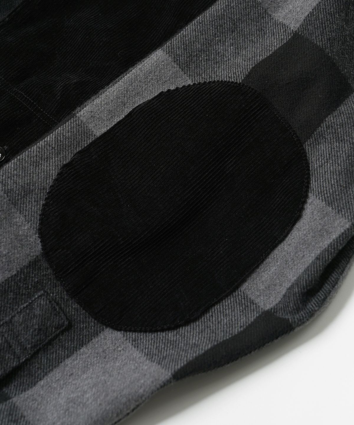 프리즘웍스(FRIZMWORKS) BUFFALO HUNTING SHIRT JACKET _ BLACK
